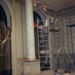 Patine à l'huile et colonne faux-marbre, hôtel George V